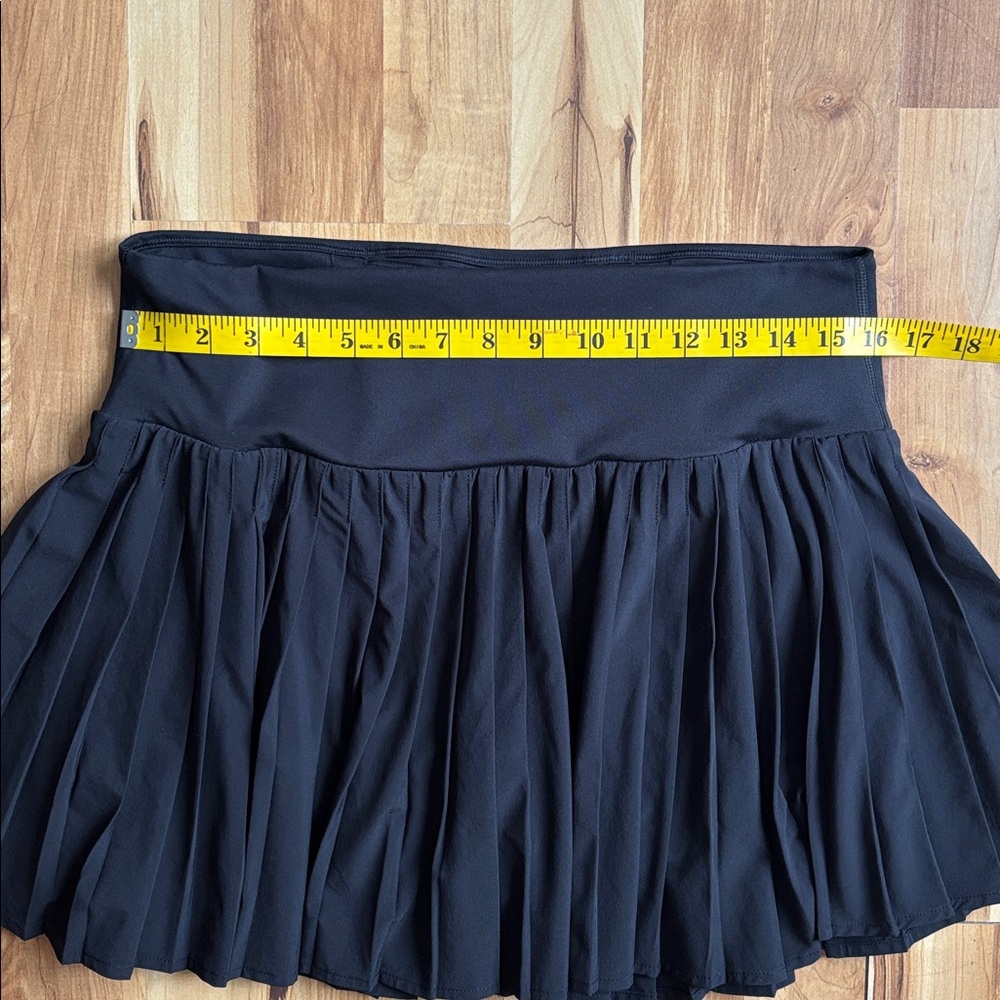 All In Motion Black Pleated Athletic Tennis Golf Skort size large - Picture 2 of 7